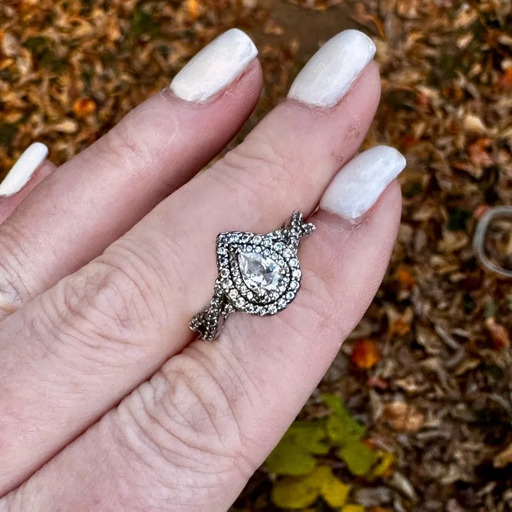 CZ Vera wang replica, .925 silver, size 5.5 - Picture 1 of 7